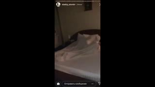 Сначала с одним трахнулась потом со вторым не порно теги секс минет вписка домашнее анал