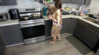 Slim young brunette helping your divorced mommy