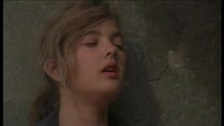 Drew barrymore sexy wilder sand (1989)