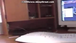 Страстно и усердно заглатывает по самые яйца heather brooke [deep throat deepthroat blowjob suck off глубокий горловой минет